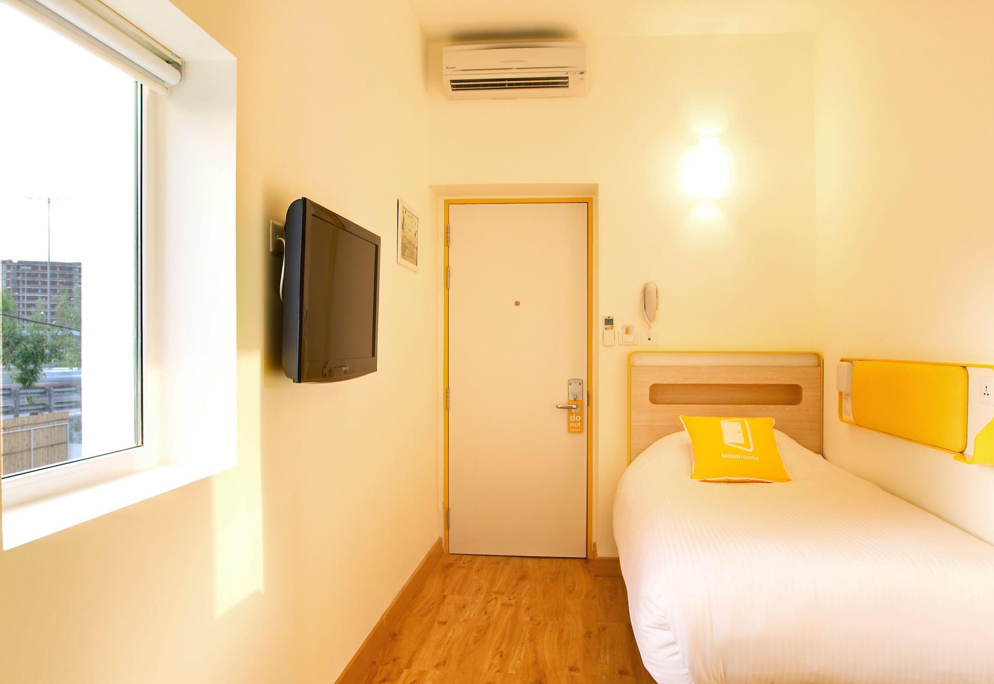 Bloomrooms @ Link Road New Delhi Bagian luar foto